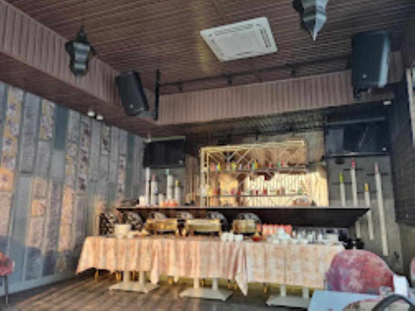 Red Orchid Hotel 칸푸르 외부 사진
